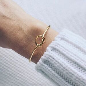 Knot Ball Edge Bracelet